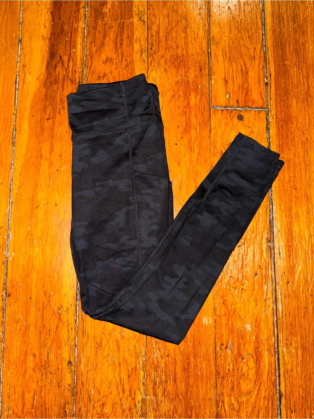 Fabletics Black Camo High Waisted Leggings Women’s Size M Athletic Workout